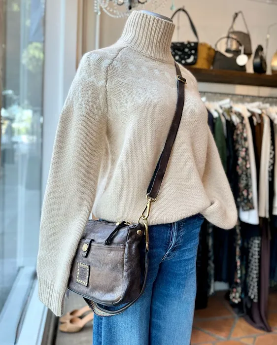 Romi Boutique 8