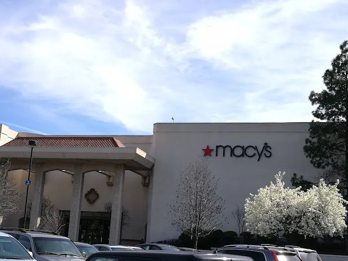 Macy's 0