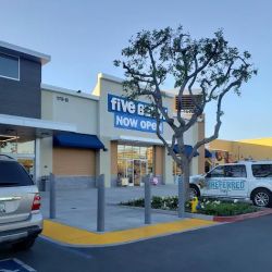 Five Below ico