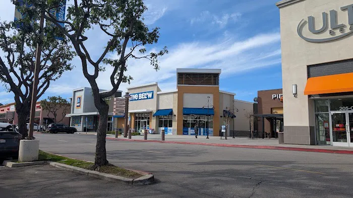 Five Below 7