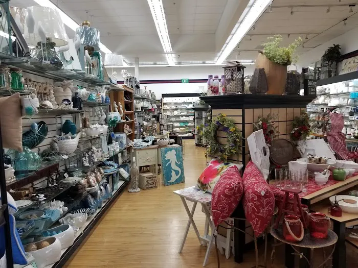 Denault's Ace Hardware 3