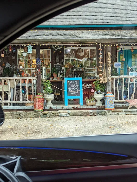 Soulbury Cultural Gifts Store 9