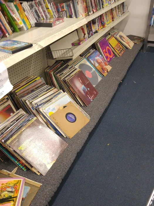 Uptown Thrift 9