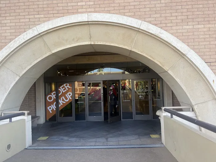 Nordstrom 0