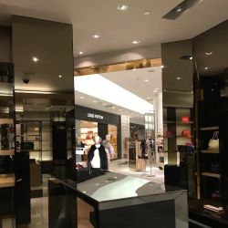 Saks Fifth Avenue ico