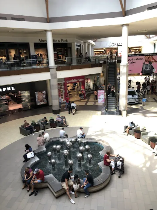 Macy's 0