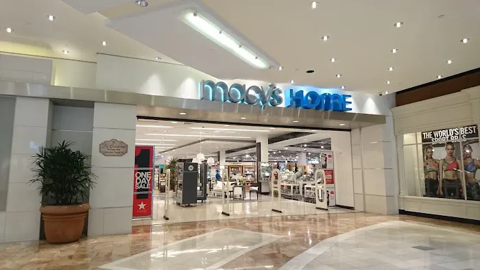 Macy's 1