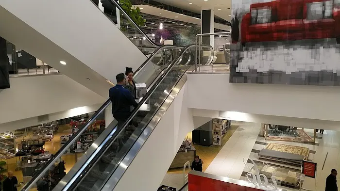 Macy's 9