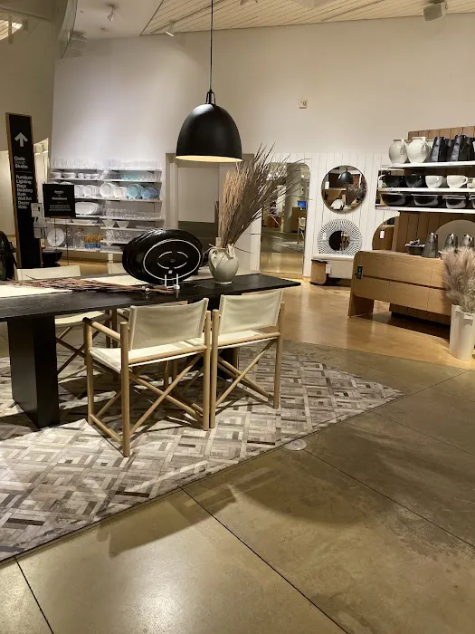 Crate & Barrel 3
