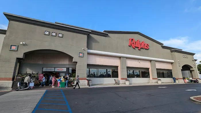 Ralphs 1