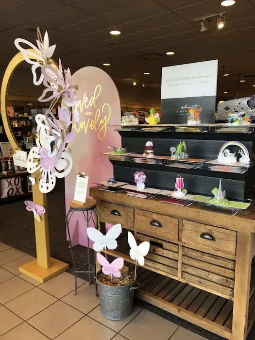 Amy's Hallmark Shop 5