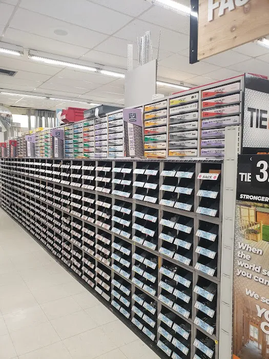 Gavins Ace Hardware 4