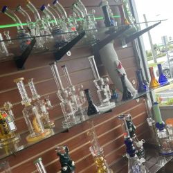 Egyptian Glass Smoke Shop ico