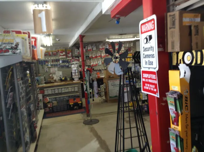 Tropical Hardware Do It Best 5