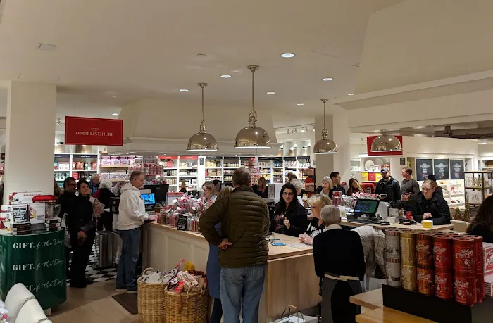 Williams-Sonoma 4