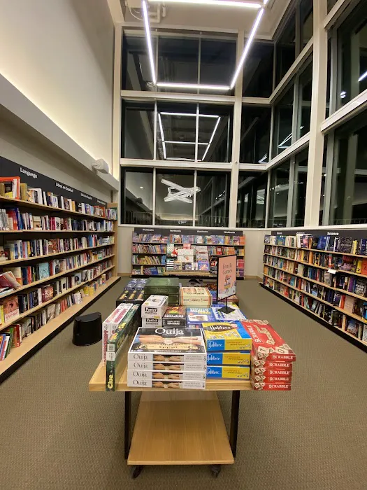 Barnes & Noble 4
