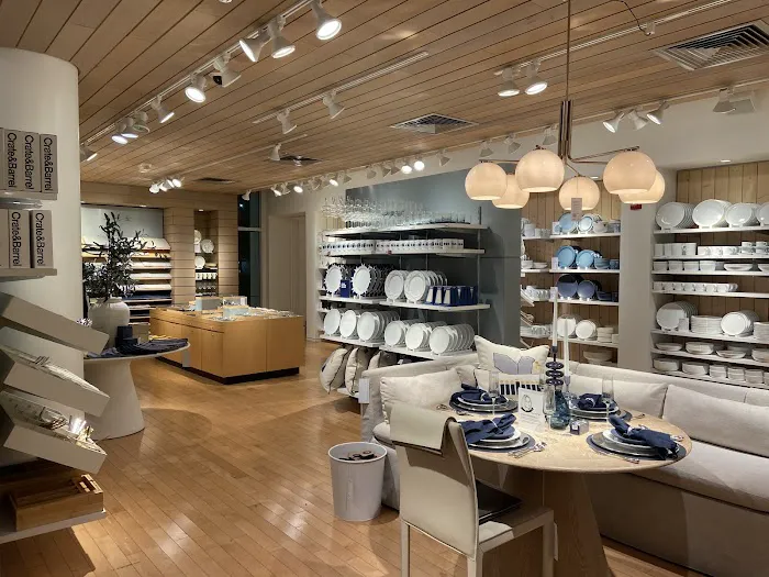 Crate & Barrel 8