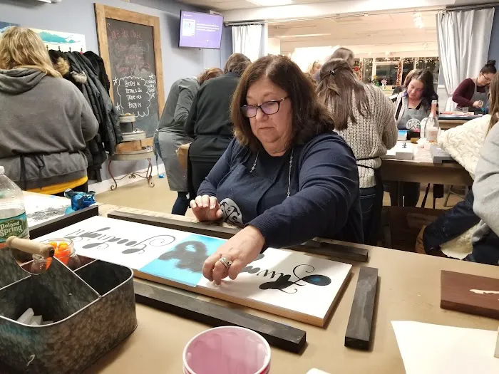 Hammer & Stain DIY Workshops Long Island 0