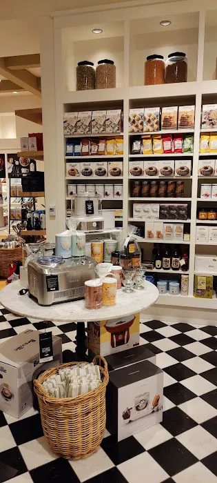 Williams-Sonoma 7