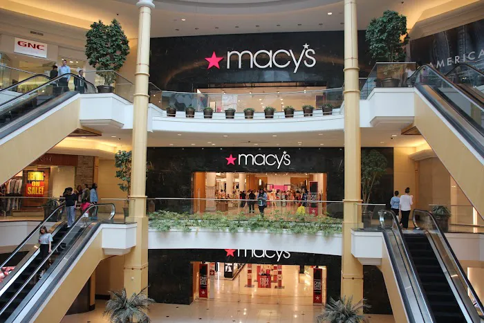 Macy's 0