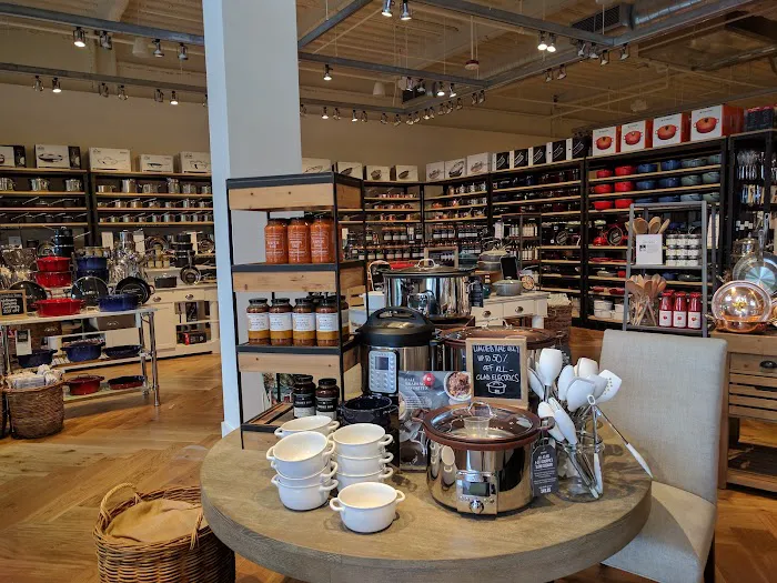 Williams-Sonoma 2