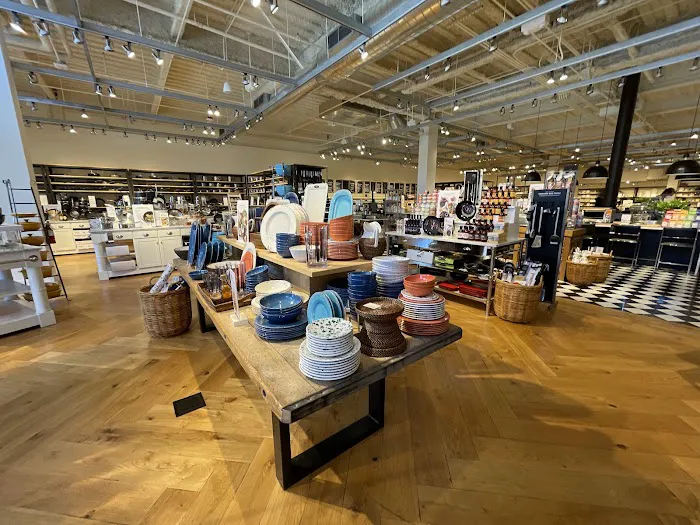 Williams-Sonoma 7