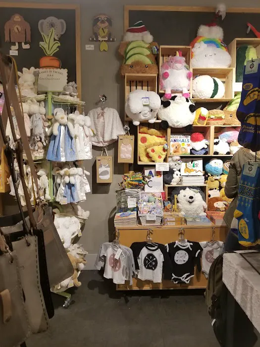 Fireworks Gallery, University Village 8