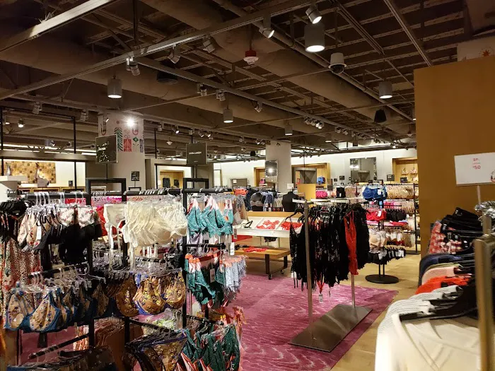 Nordstrom 5