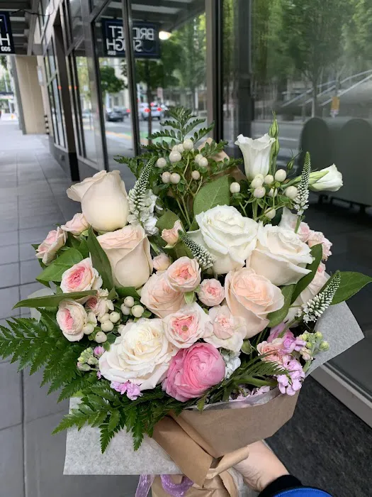 South Lake Union Bouquet 5