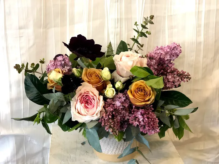 Acorn Floral Boutique 3