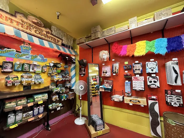 Archie McPhee 8