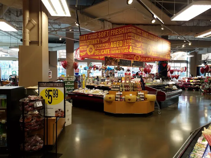QFC 4