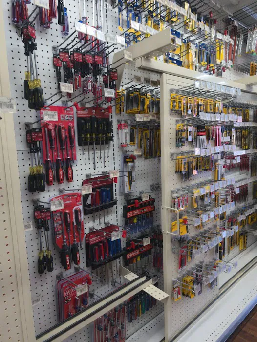 Tweedy and Popp Hardware Wallingford 2