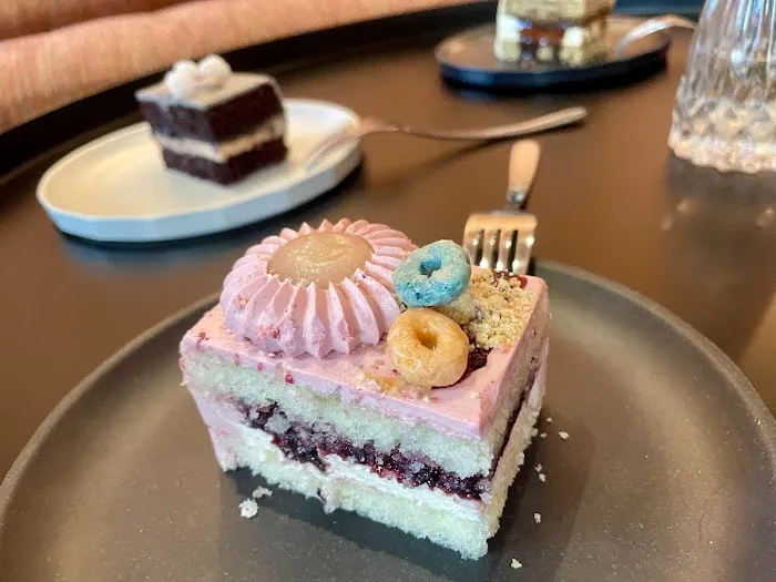 Paper Cake Shop 6
