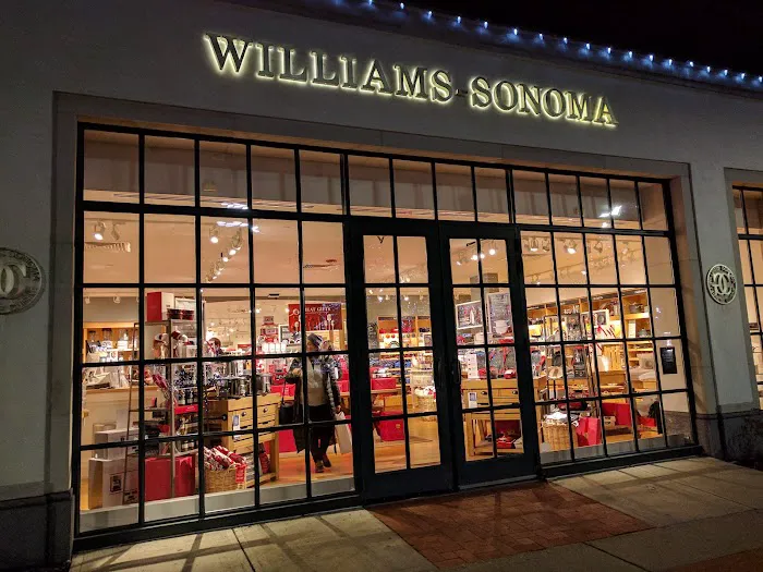 Williams-Sonoma 4