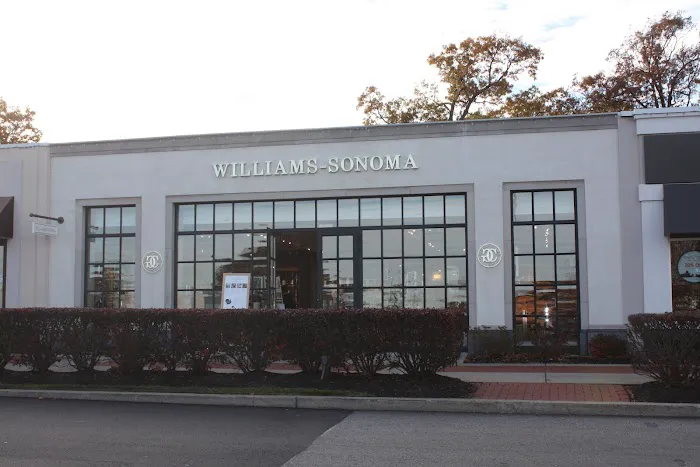 Williams-Sonoma 6