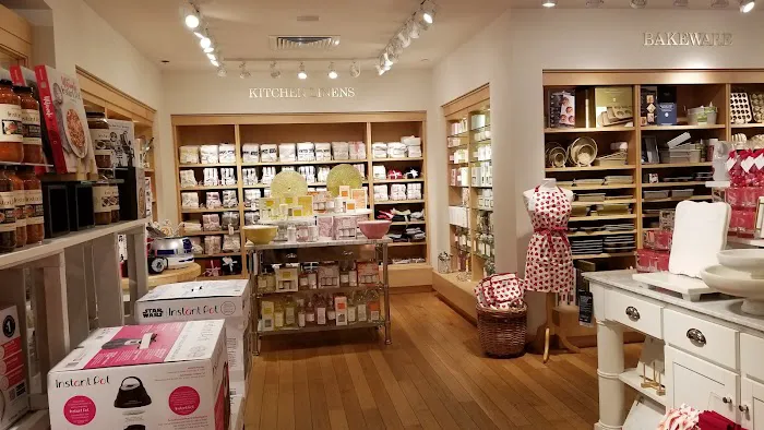 Williams-Sonoma 7