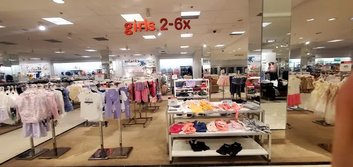 Macy's 0