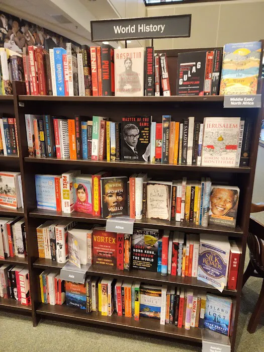 Barnes & Noble 4
