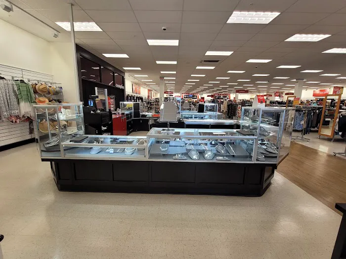 T.J. Maxx & HomeGoods 4