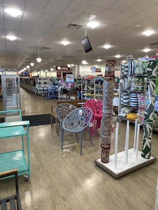 T.J. Maxx & HomeGoods 7