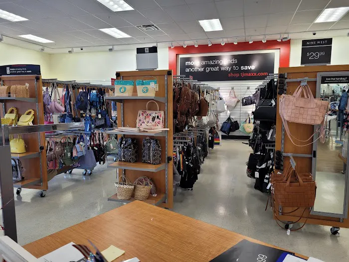 T.J. Maxx & HomeGoods 6