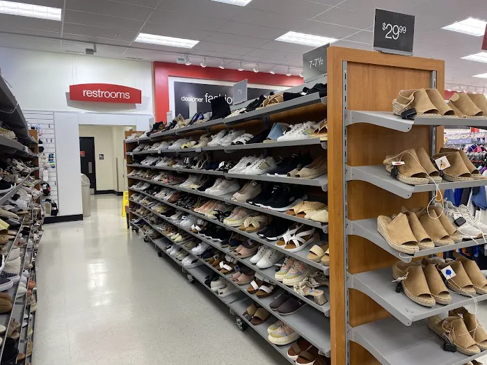 T.J. Maxx & HomeGoods 8