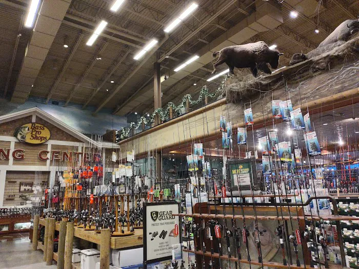 Bass Pro Shops 3
