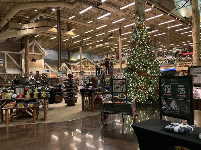 Bass Pro Shops 8