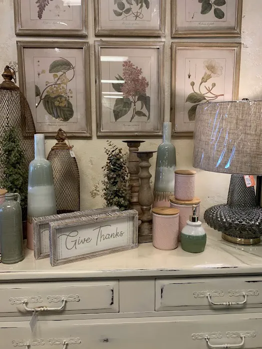 Bella B Decor -Overland Park, KS 7