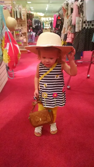 Von Maur 9