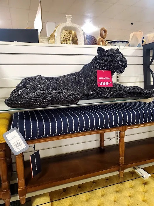 Marshalls & HomeGoods 8