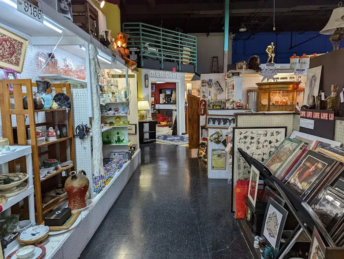 Shawnee Antique Mall 1