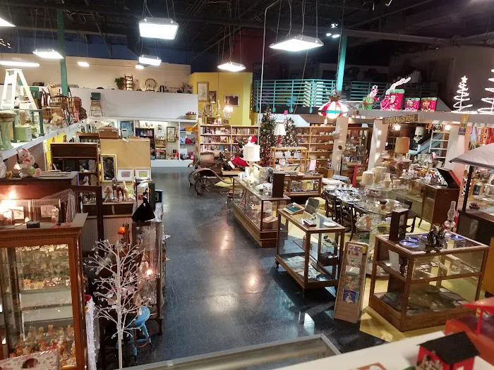Shawnee Antique Mall 3